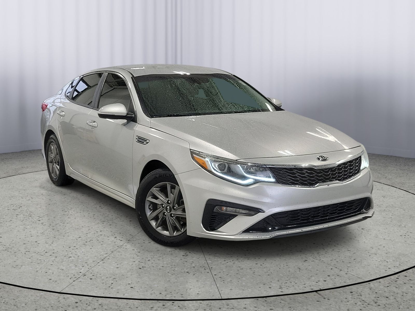 Sparkling Silver 2019 Kia Optima Sedan Front-Wheel Drive 6-Speed Automatic