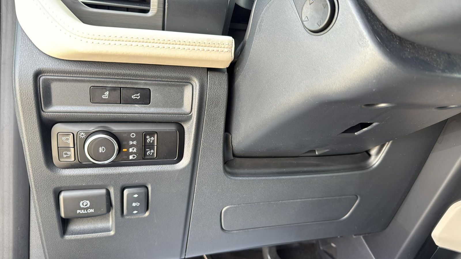 Used Car 2023 Ford Expedition Max  Platinum For Sale Under $60,000 In Austin, Texas