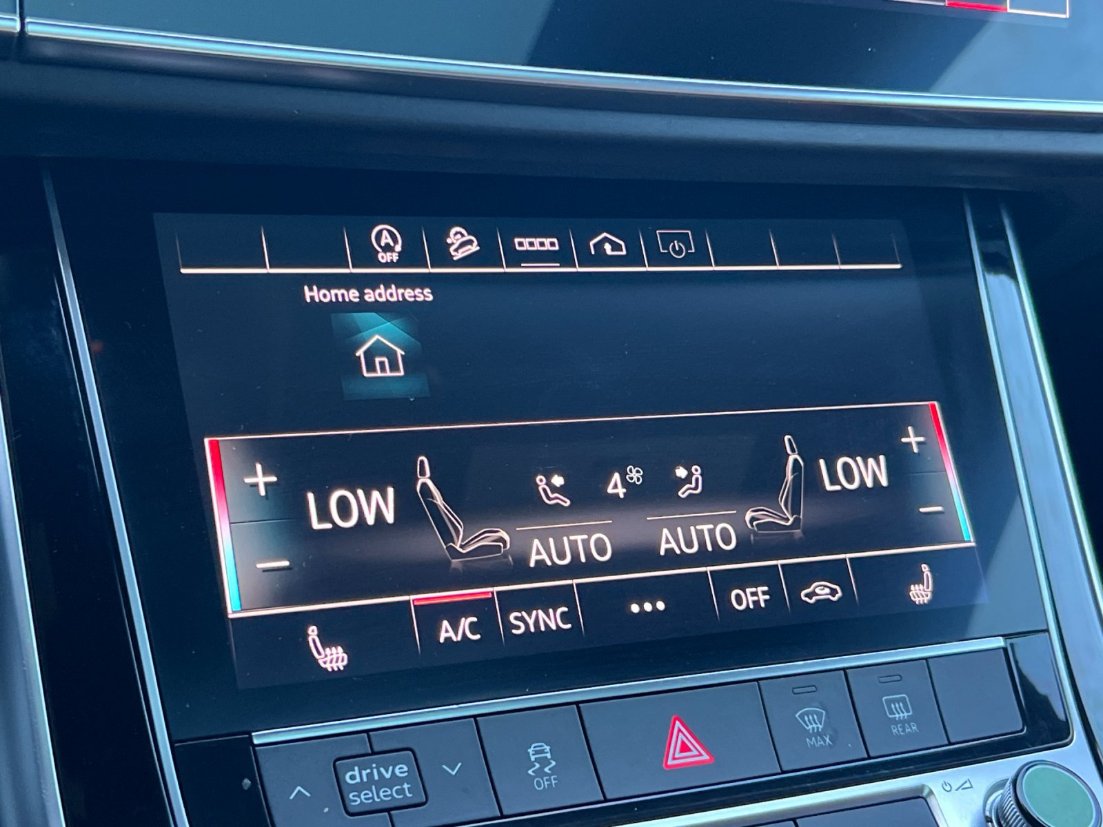 2023 Audi Q8 55 Premium — foto completa 21 de 29