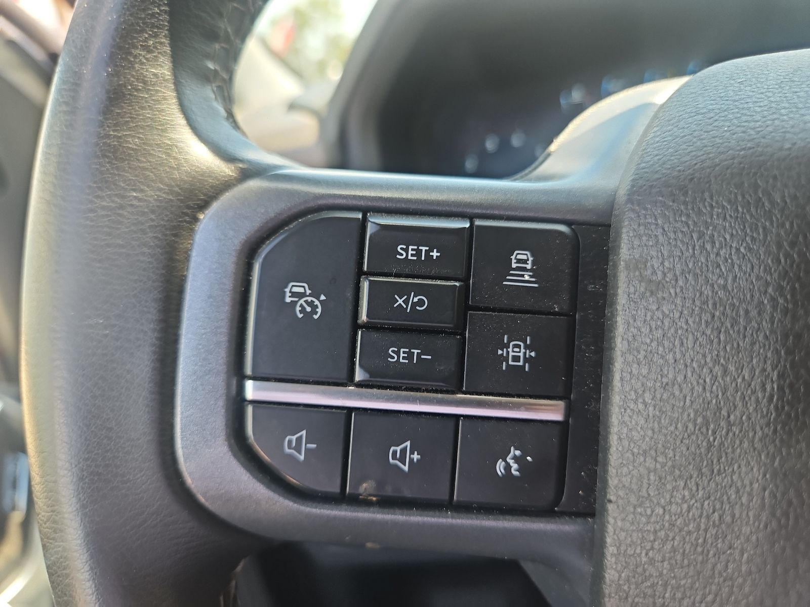 2024 Ford F-150 XLT - 11