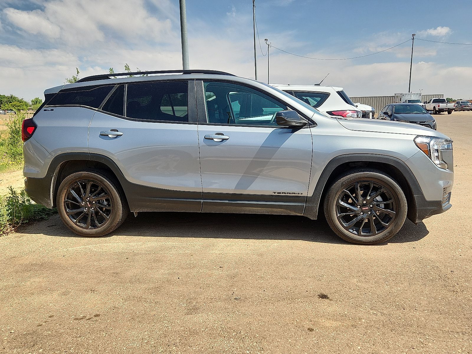 Sterling Metallic 2024 GMC Terrain SLE FWD SUV / Crossover Front-Wheel Drive 9-Speed Automatic