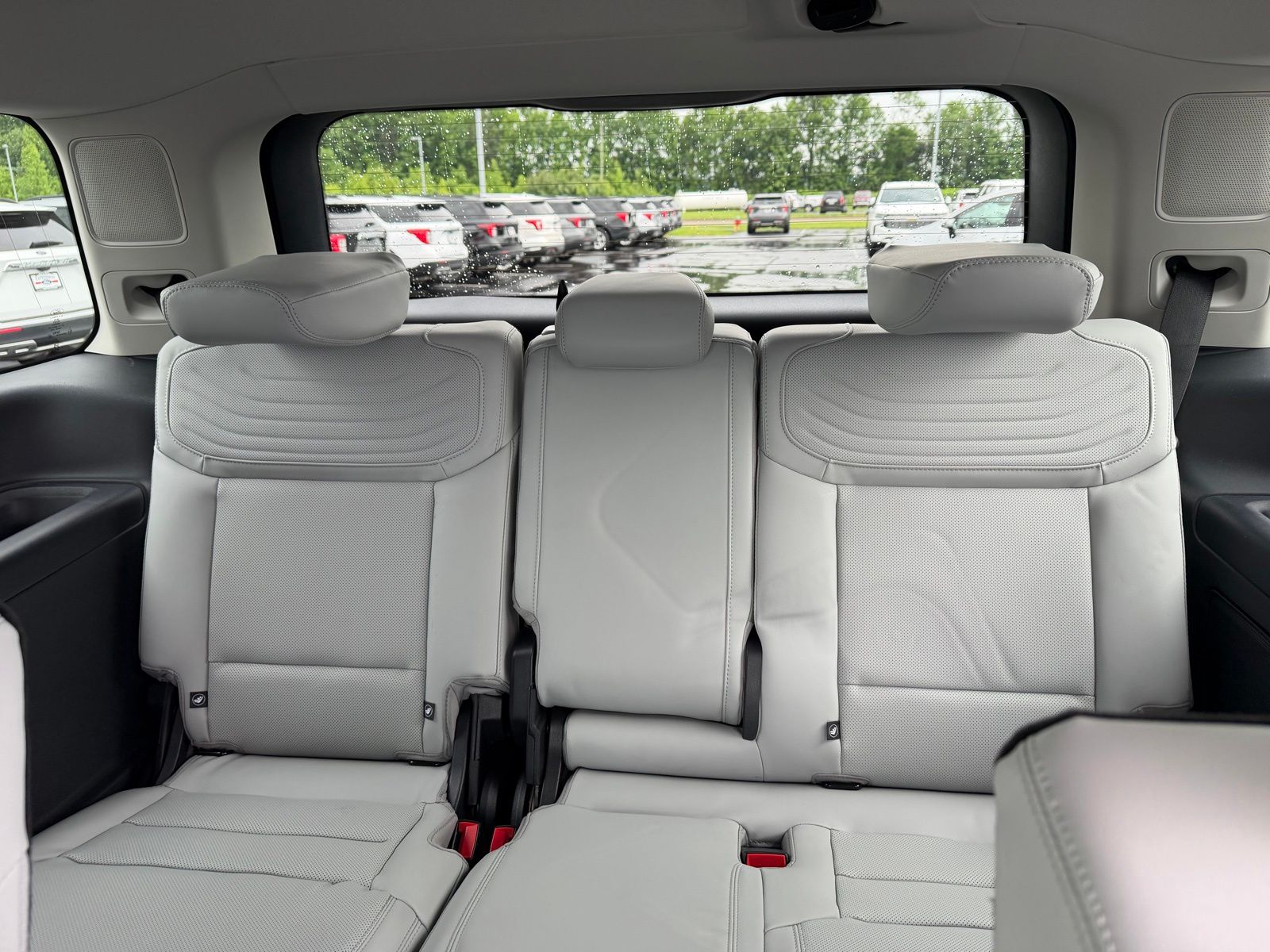 2026 Ford Expedition image 14