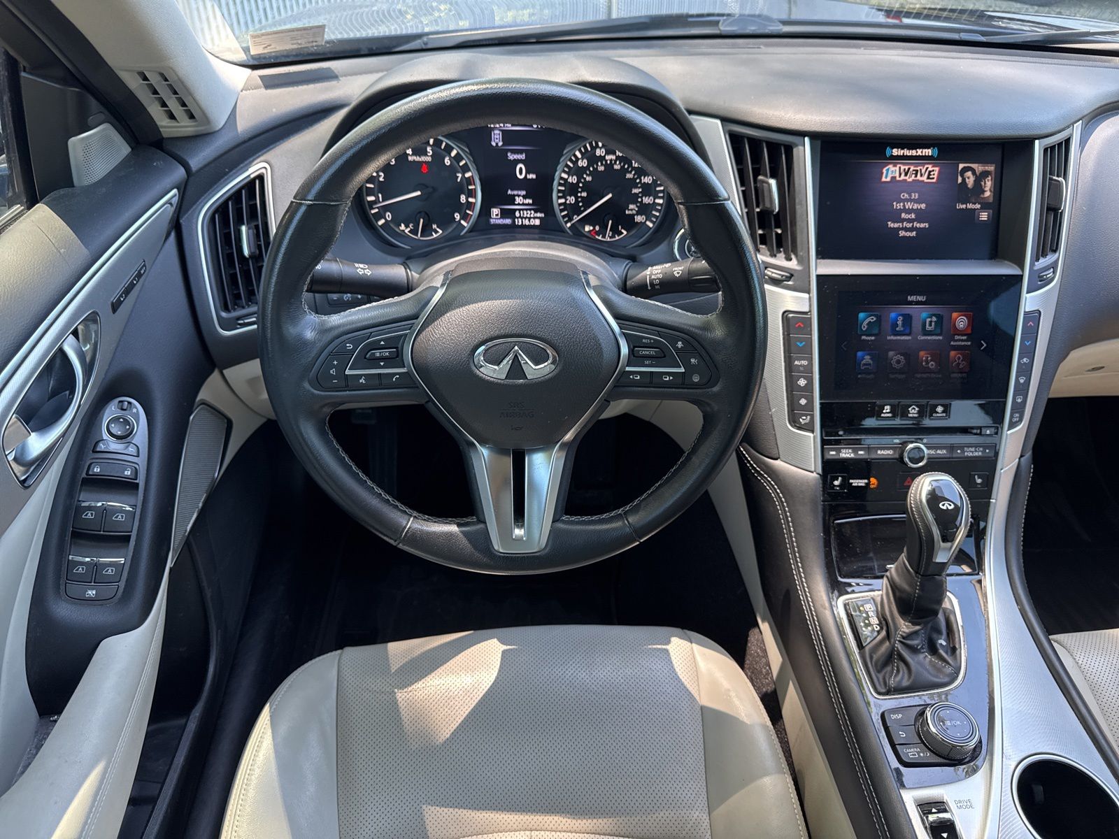 Used 2022 Grand Blue INFINITI LUXE image 31