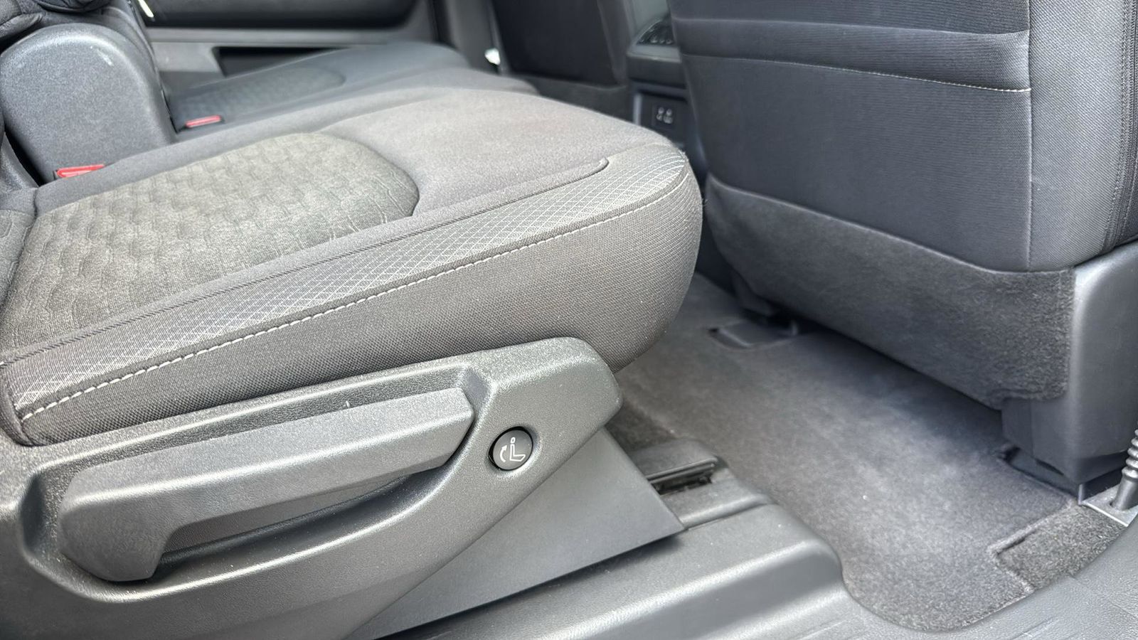 Used Car 2024 Nissan Pathfinder  Sv For Sale Under $30,000 In Austin, Texas