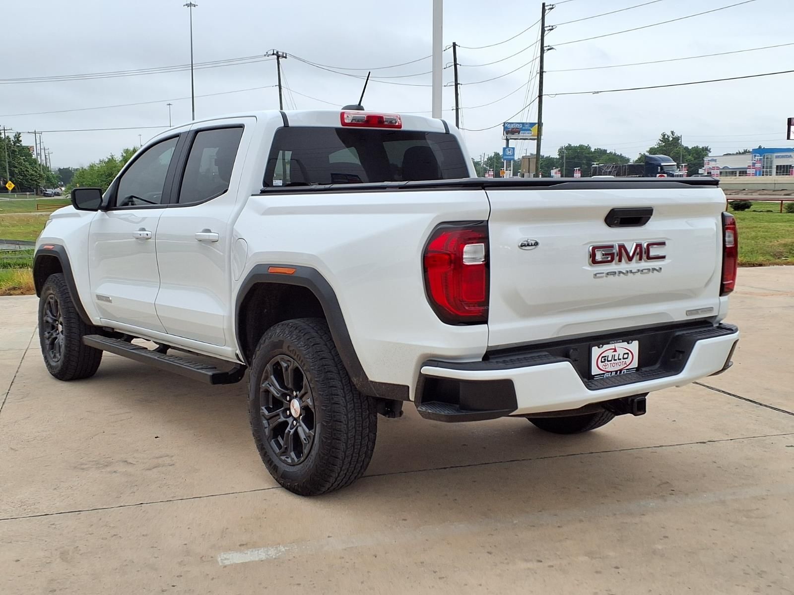 2024 GMC Canyon Elevation White at Big Star Buick GMC