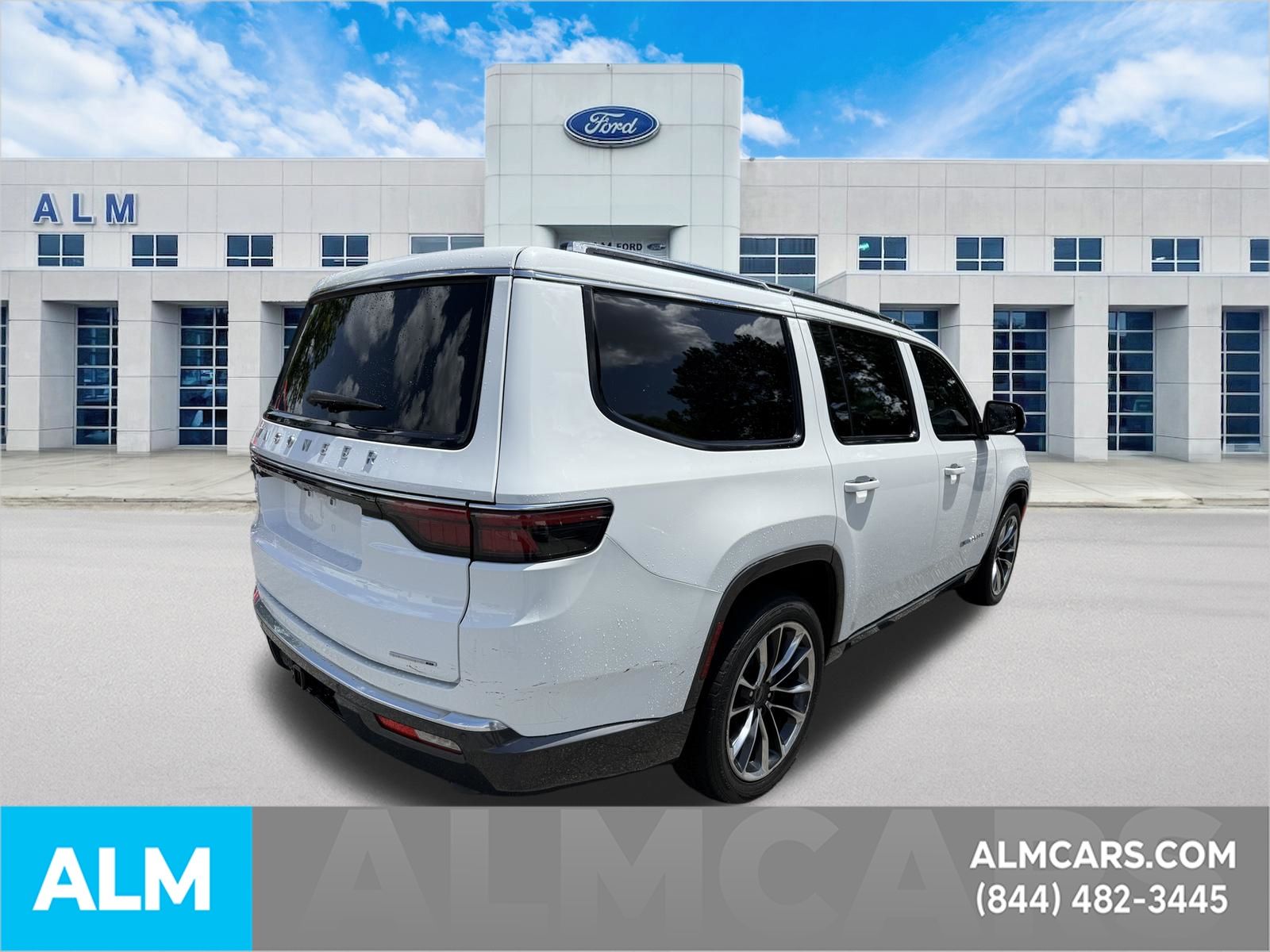 Used 2022 White Jeep Series III image 6