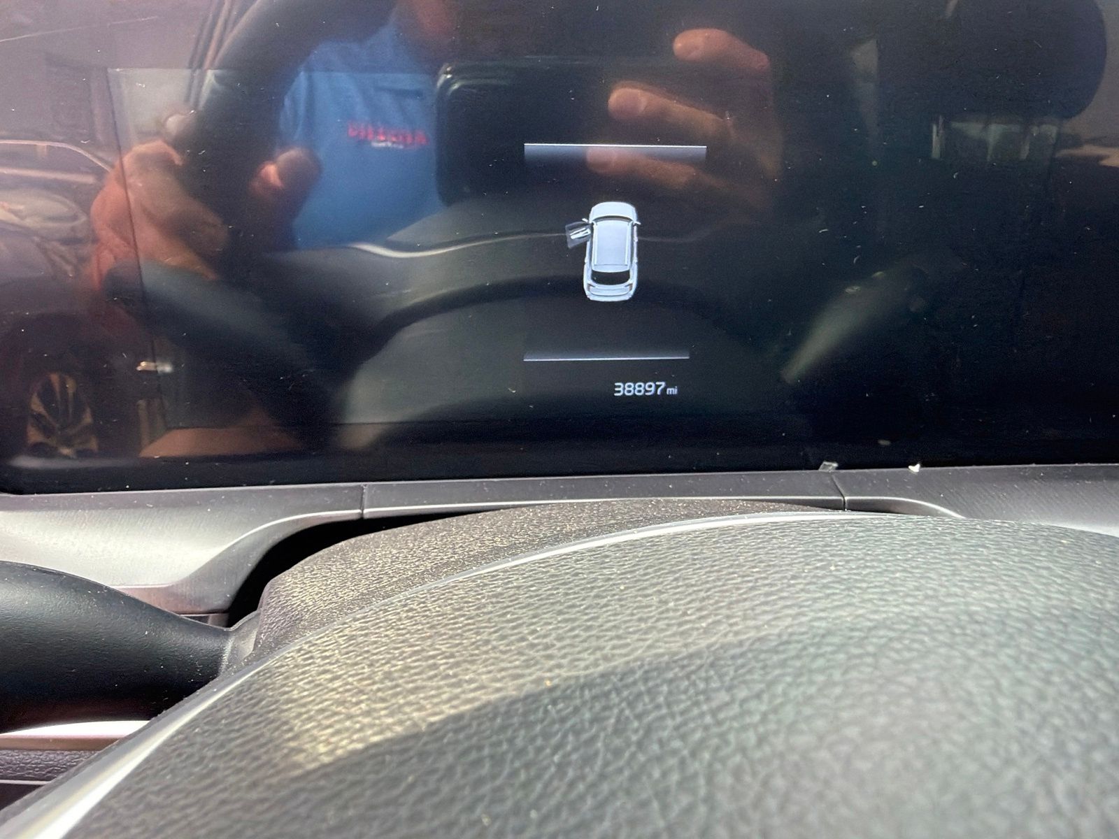 Used 2025 Green Kia S image 4
