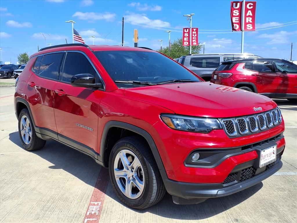2024 Jeep Compass Latitude - 2