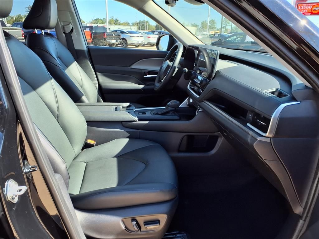 2025 Toyota Grand Highlander XLE  at Gullo Toyota