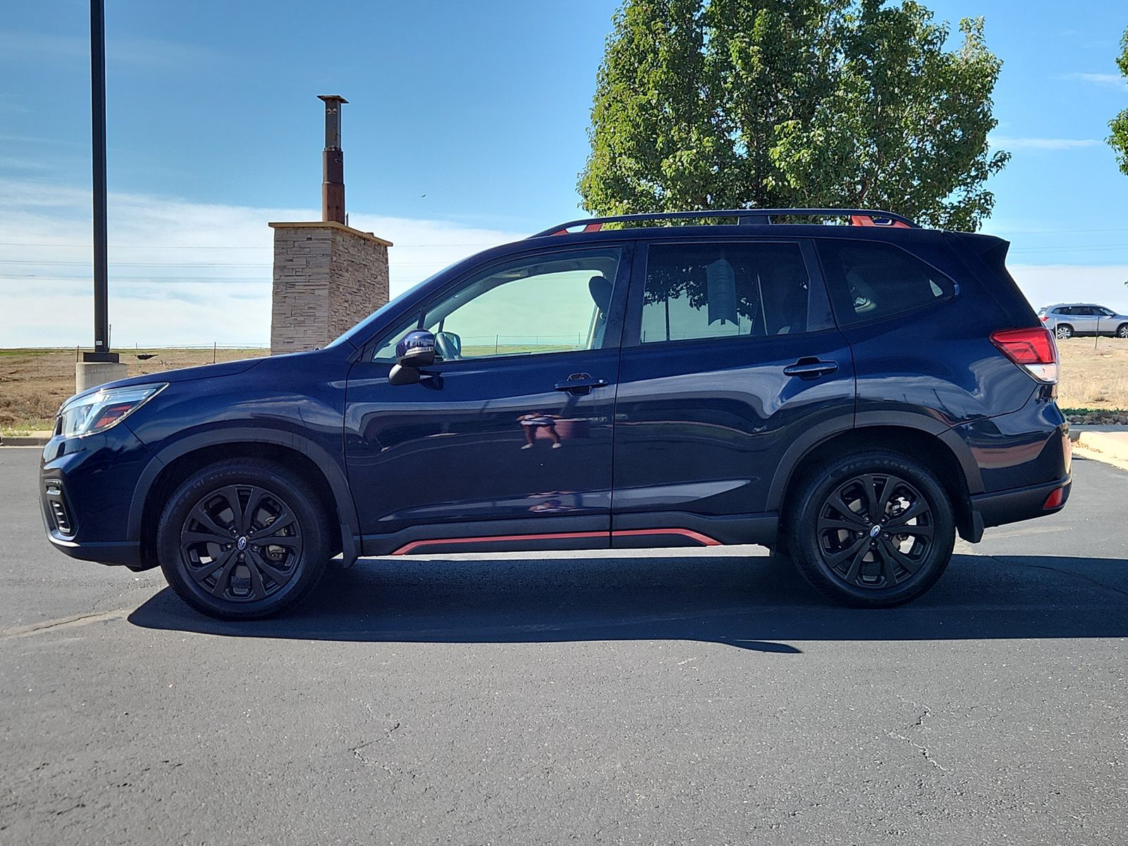 View vehicle photo 7