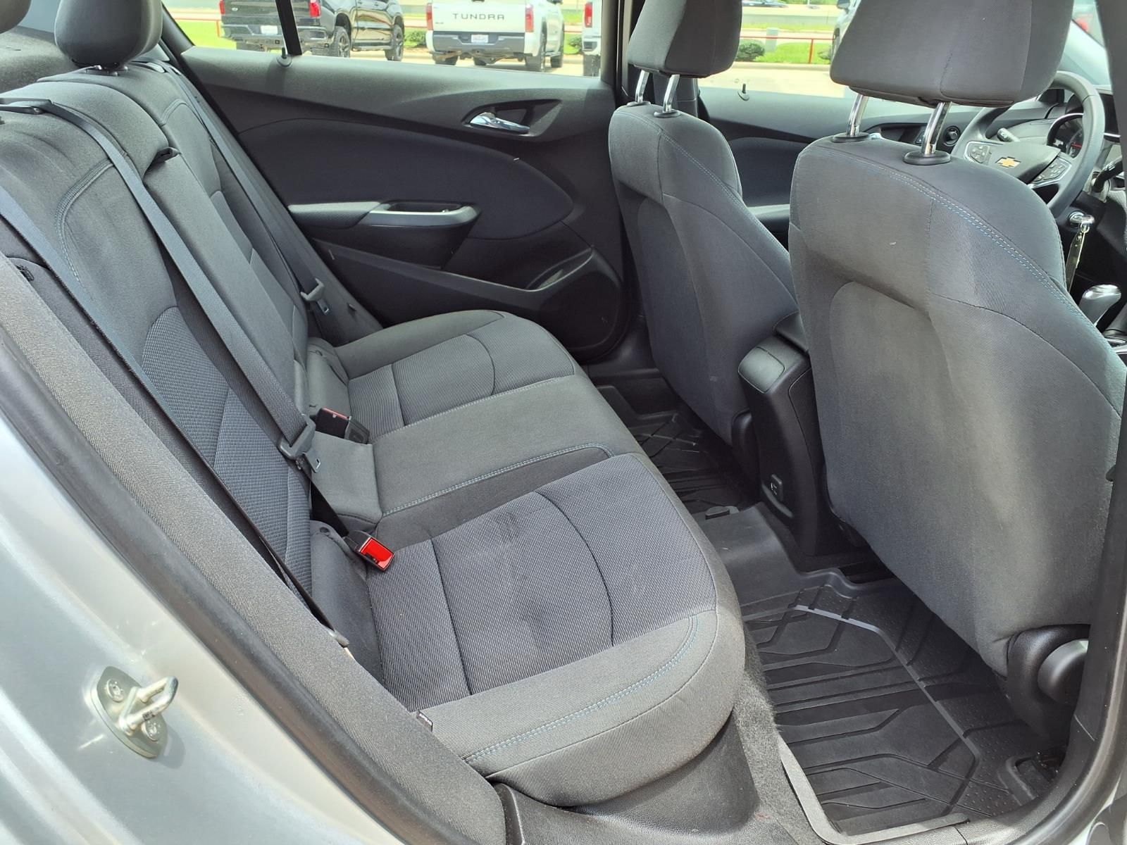 2019 Chevrolet Cruze LT Silver at Community Honda