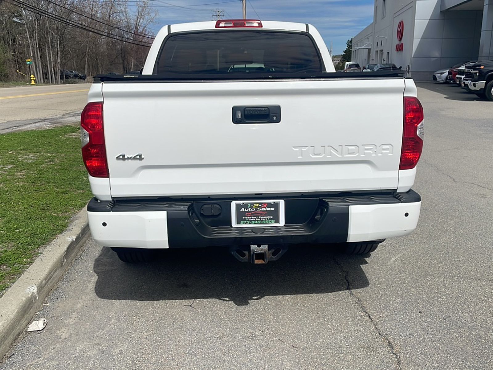 View vehicle photo 7