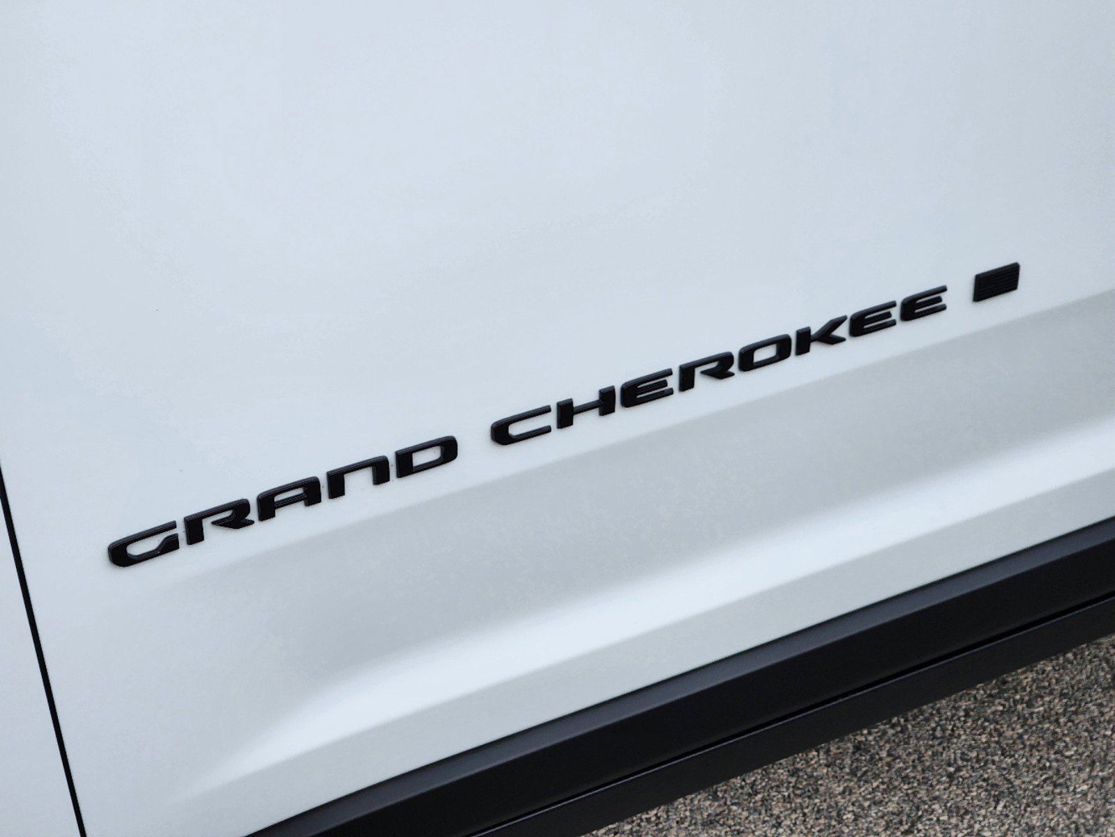 2025 Jeep Grand Cherokee Altitude X 10