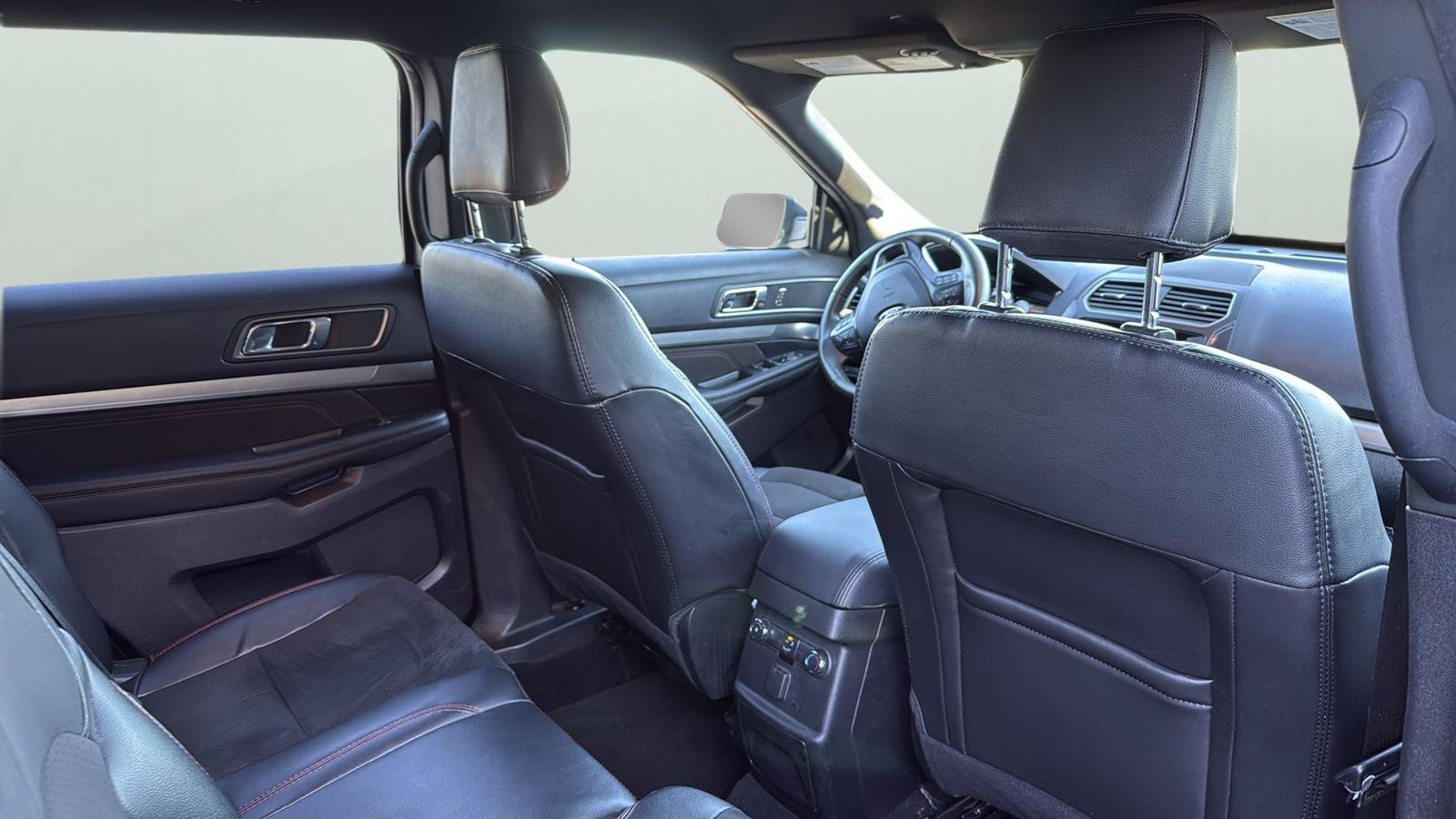 Used Car 2018 Ford Explorer  Xlt For Sale Under $20,000 In Austin, Texas