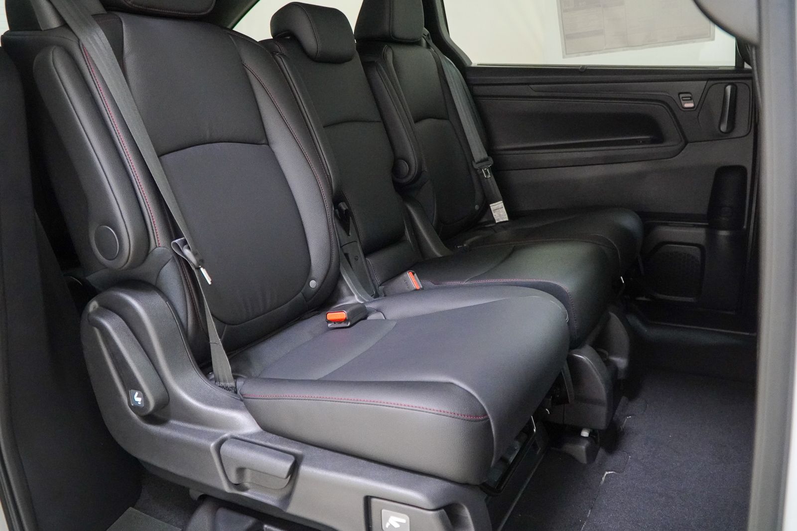 2026 Honda Odyssey Sport L - Photo 39