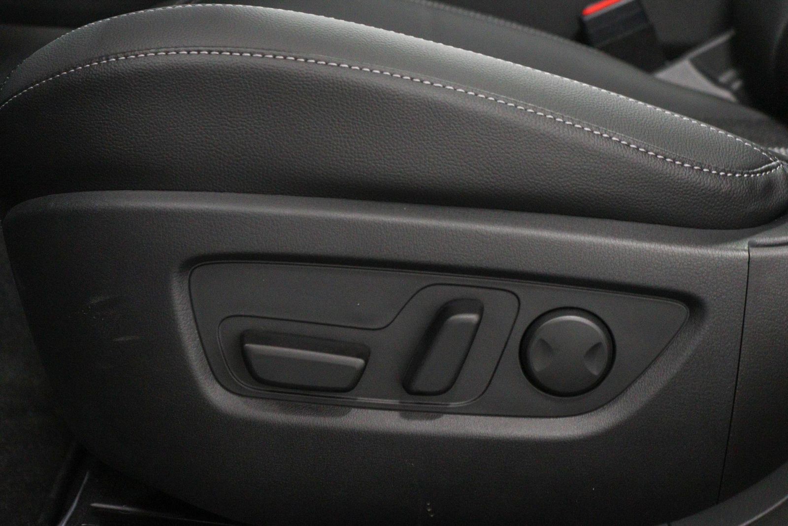 New Car 2025 Mazda Cx-50  2.5 S Premium Package For Sale Under $35,000 In Austin, Texas