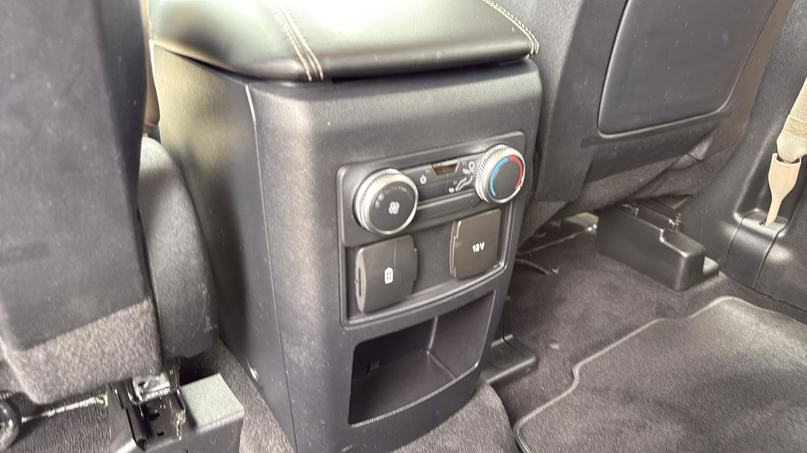 Used Car 2020 Ford Explorer  Xlt For Sale Under $25,000 In Austin, Texas