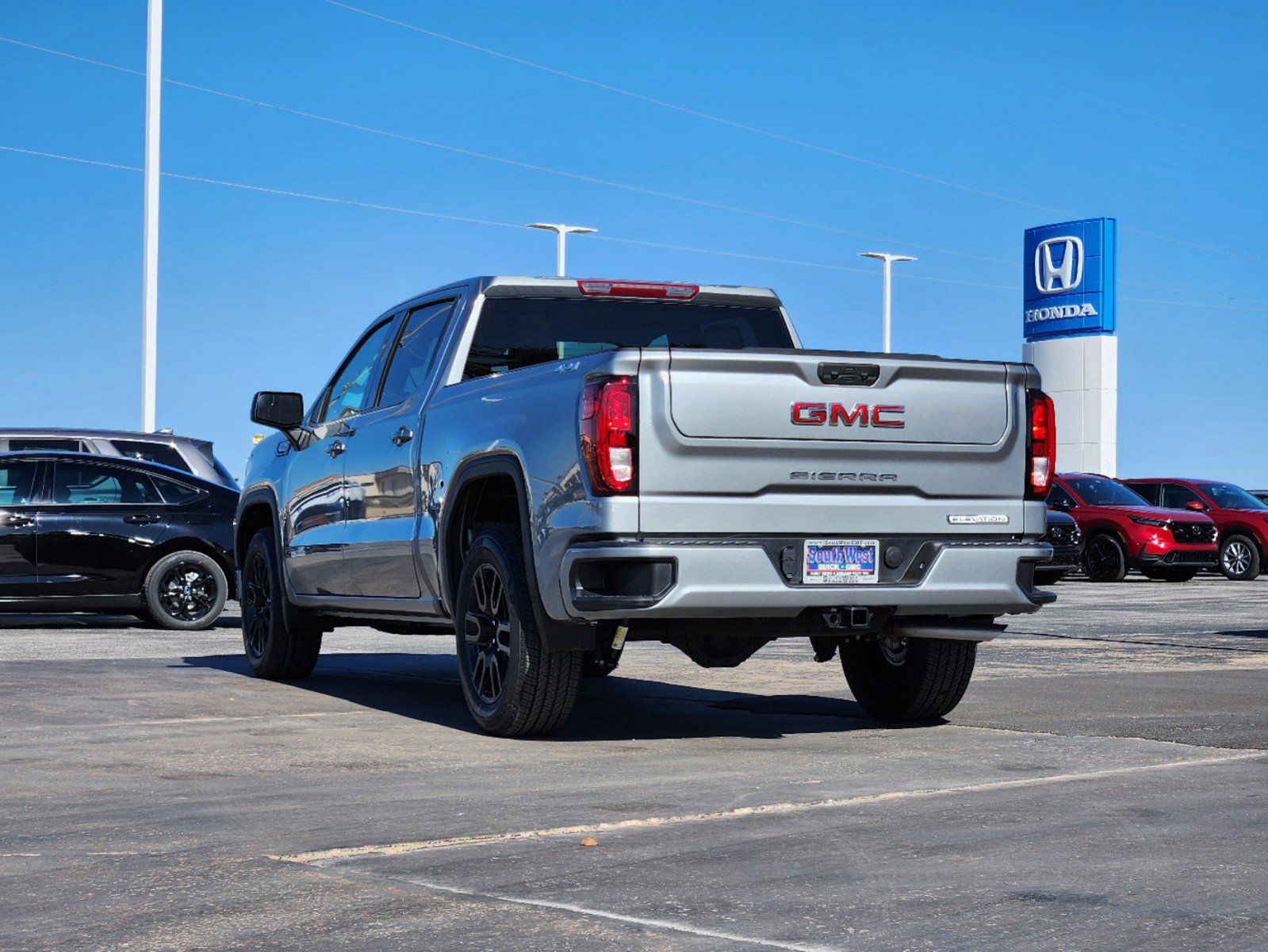 2025 GMC Sierra 1500 Elevation 4