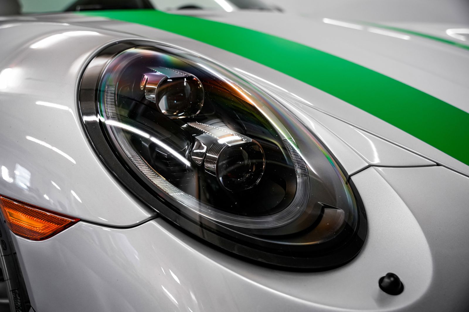 2016 Porsche 911 R — photo 44