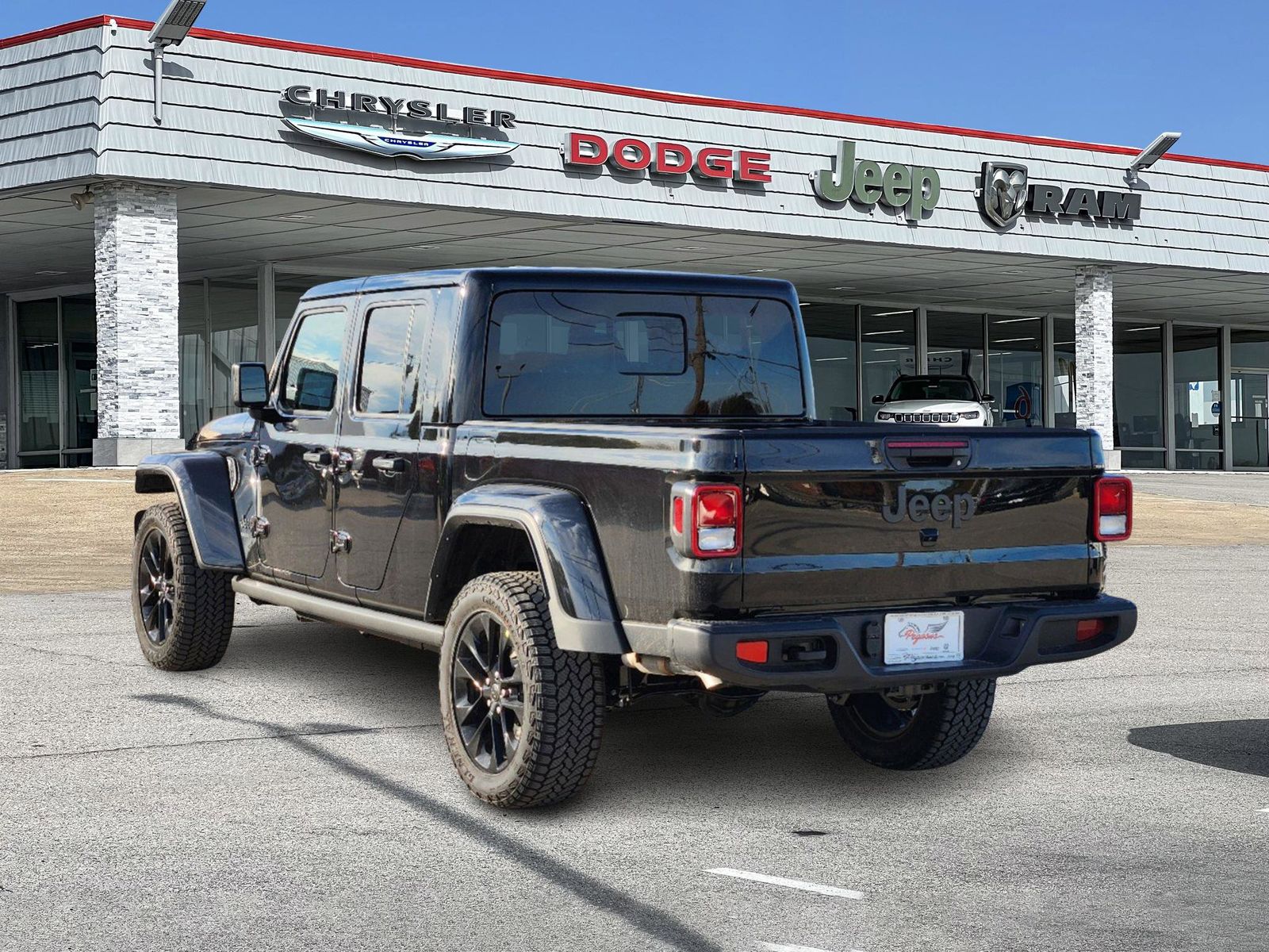 2025 Jeep Gladiator Nighthawk 4