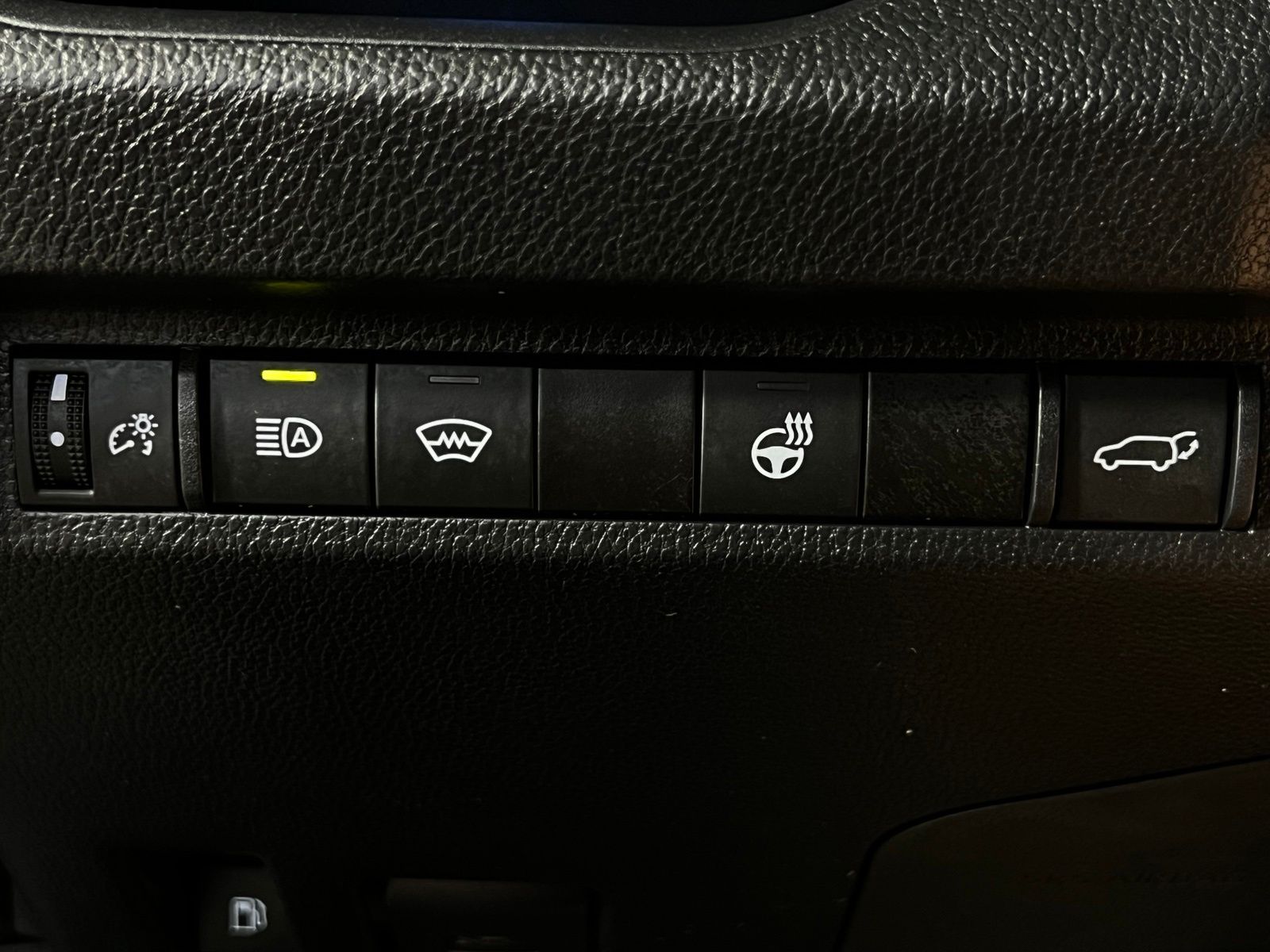 Thumbnail: 2024 Toyota RAV4 - 22