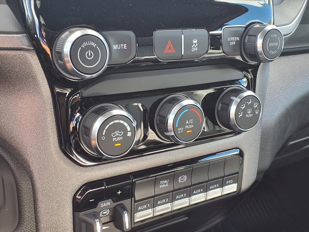2025 Ram 4500HD Tradesman - 10