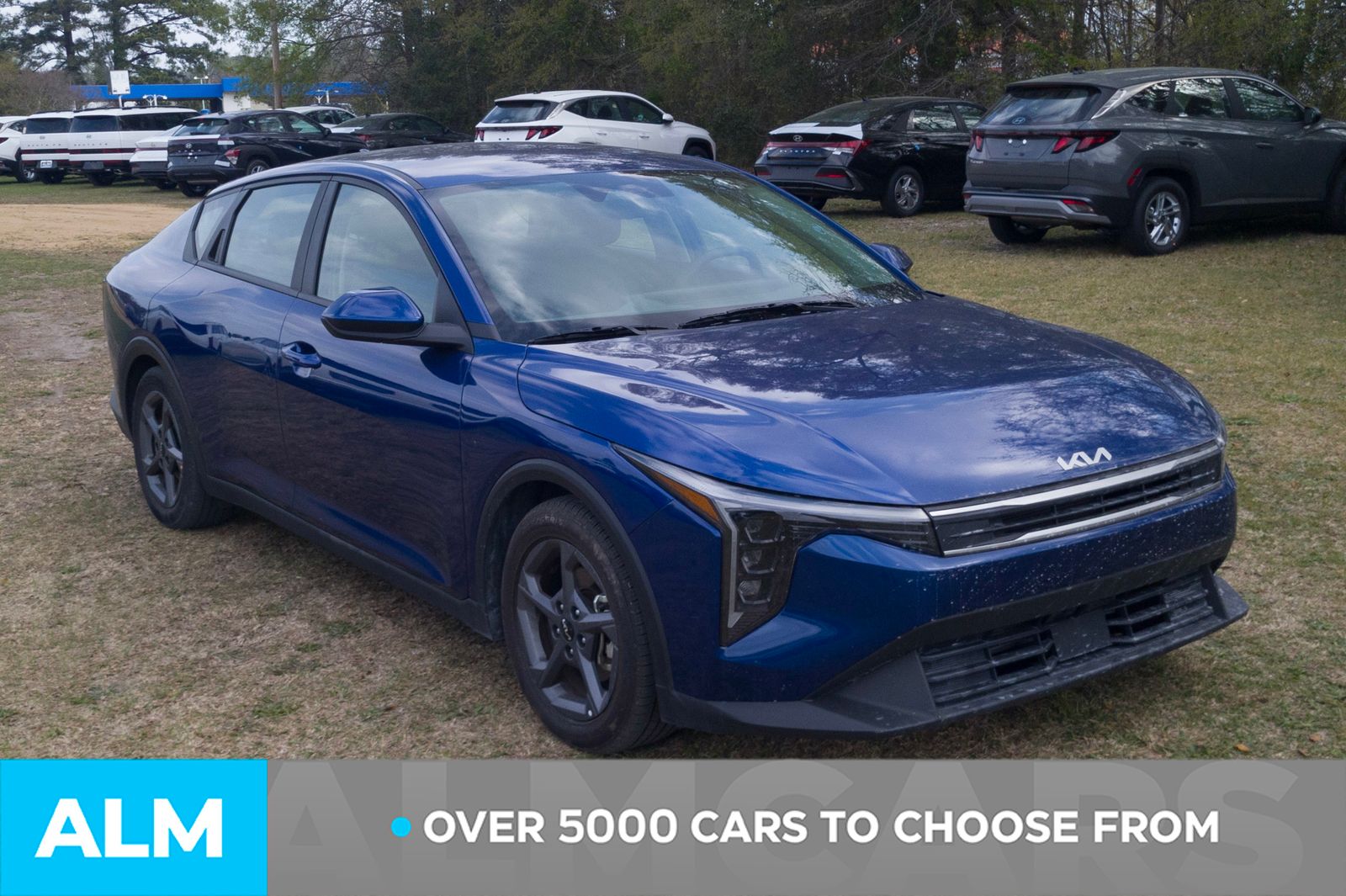 Used 2025 Deep Sea Blue Kia LXS image 3