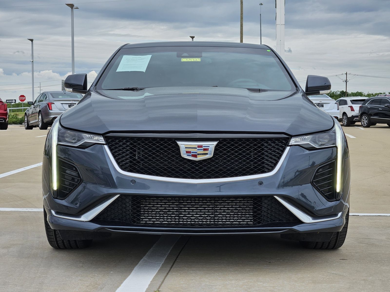 View vehicle photo 6