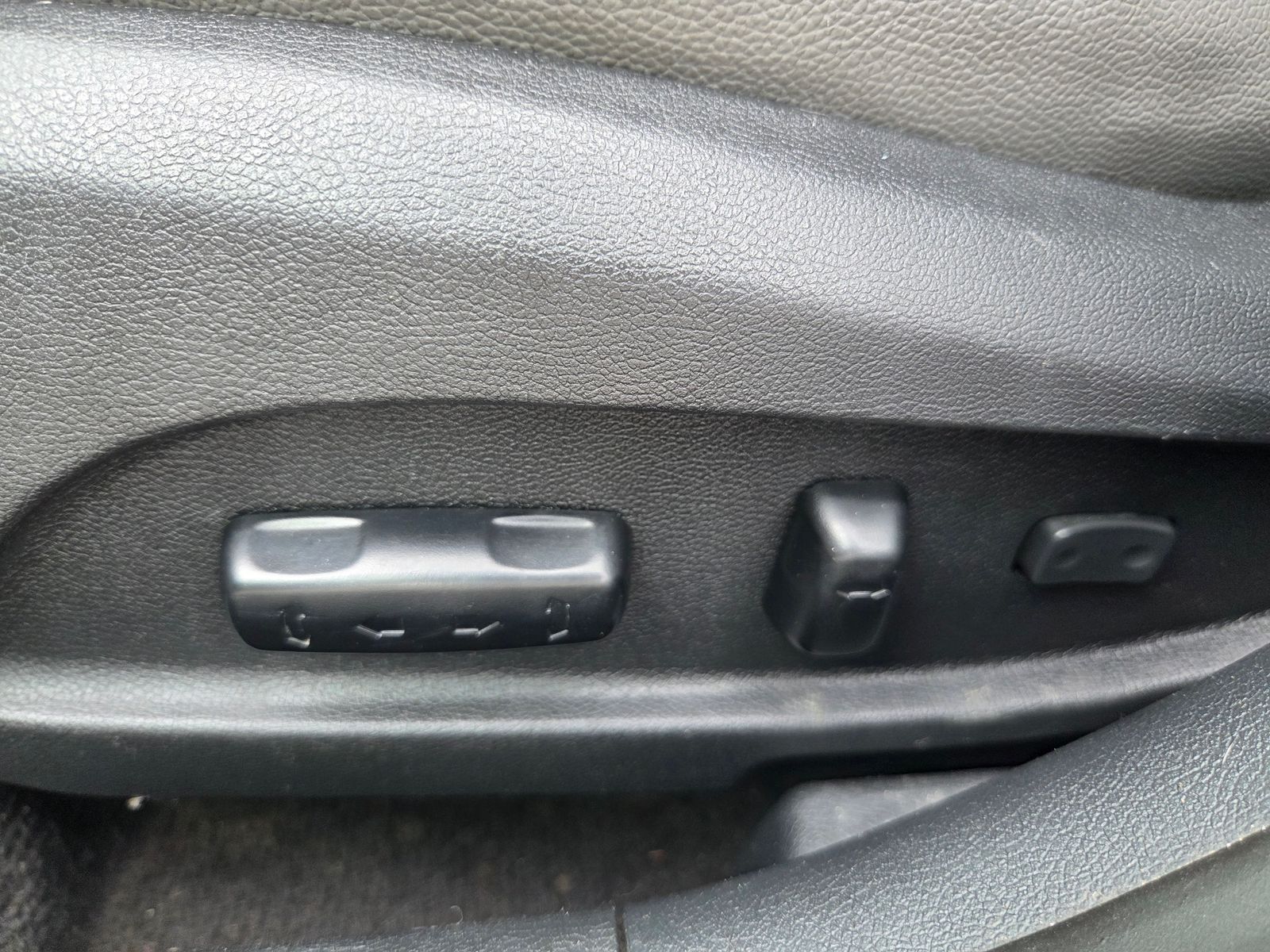 used 2013 Hyundai Sonata car, priced at $6,750