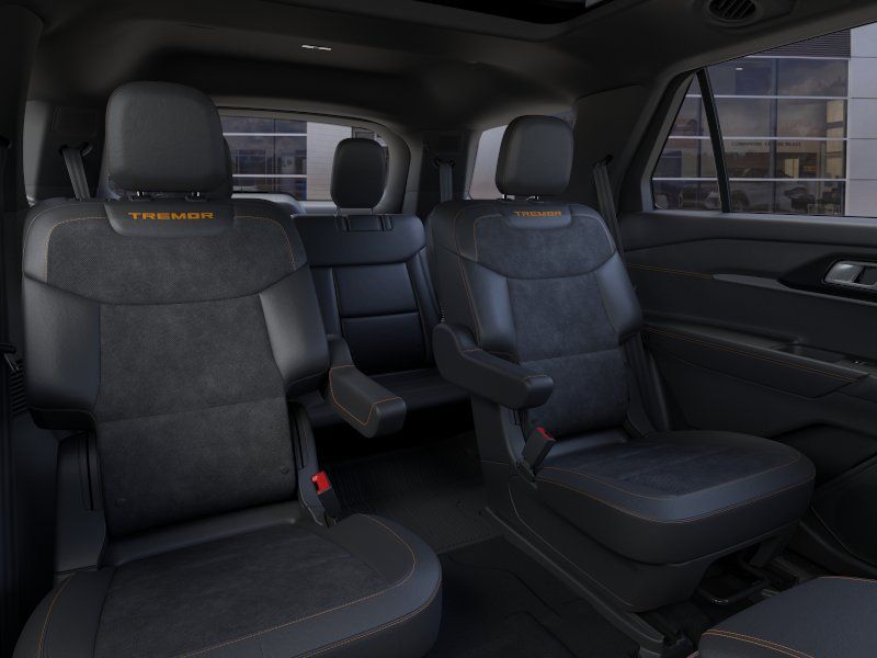 New 2026 Space White Metallic Ford Tremor image 11