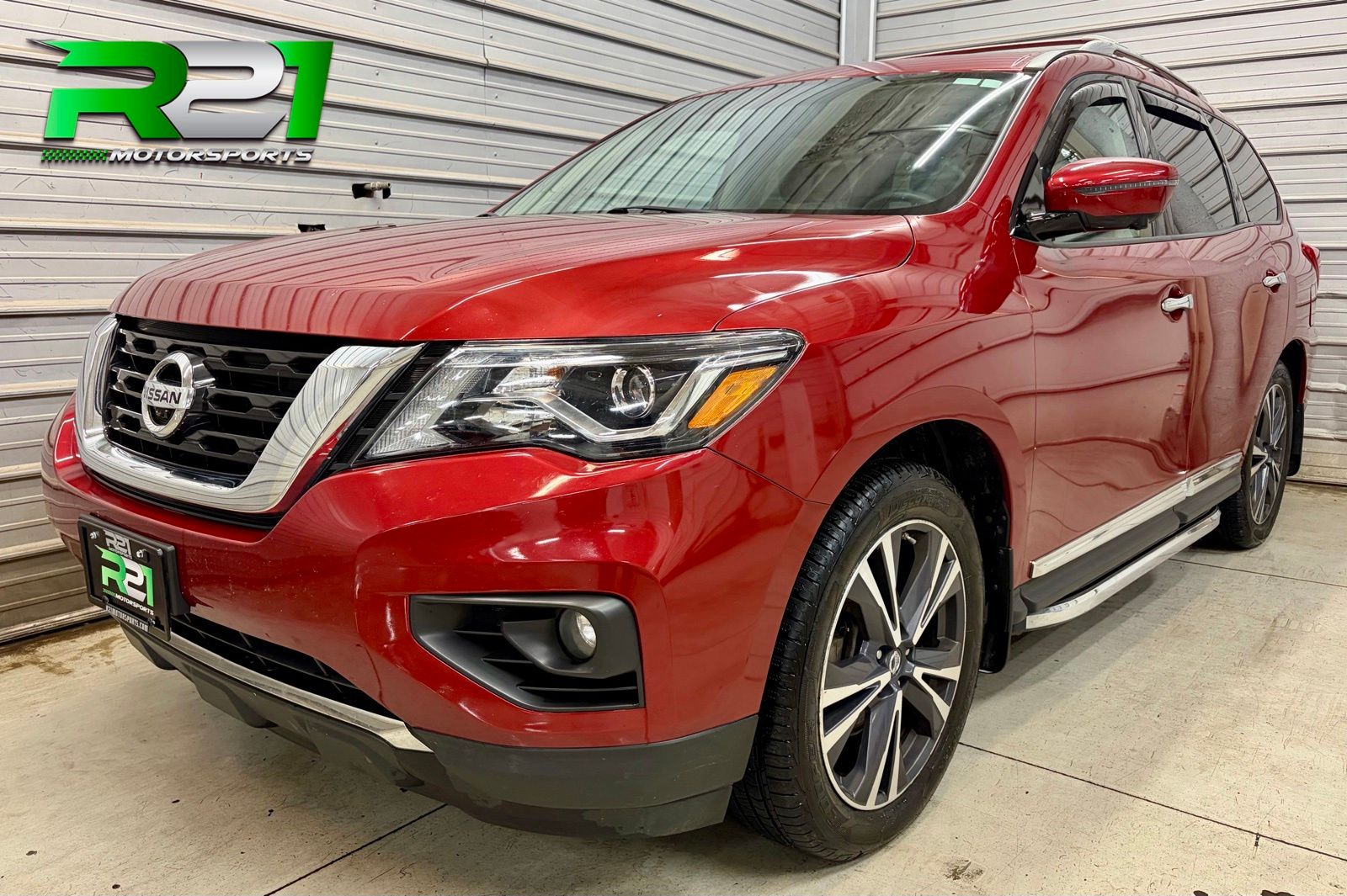 Cayenne Red Metallic 2017 Nissan Pathfinder SUV / Crossover Four-Wheel Drive Continuously Variable Transmission