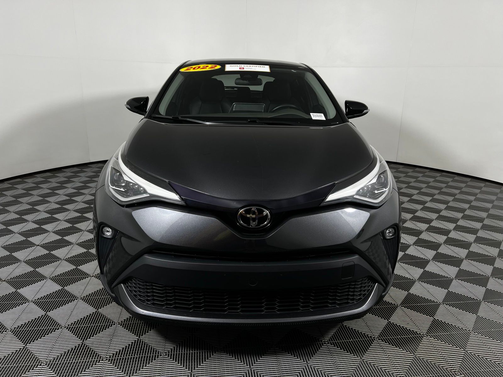 Thumbnail: 2022 Toyota C-HR - 2