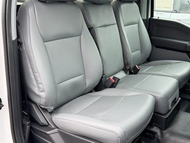 New 2026 Oxford White Ford XL image 11