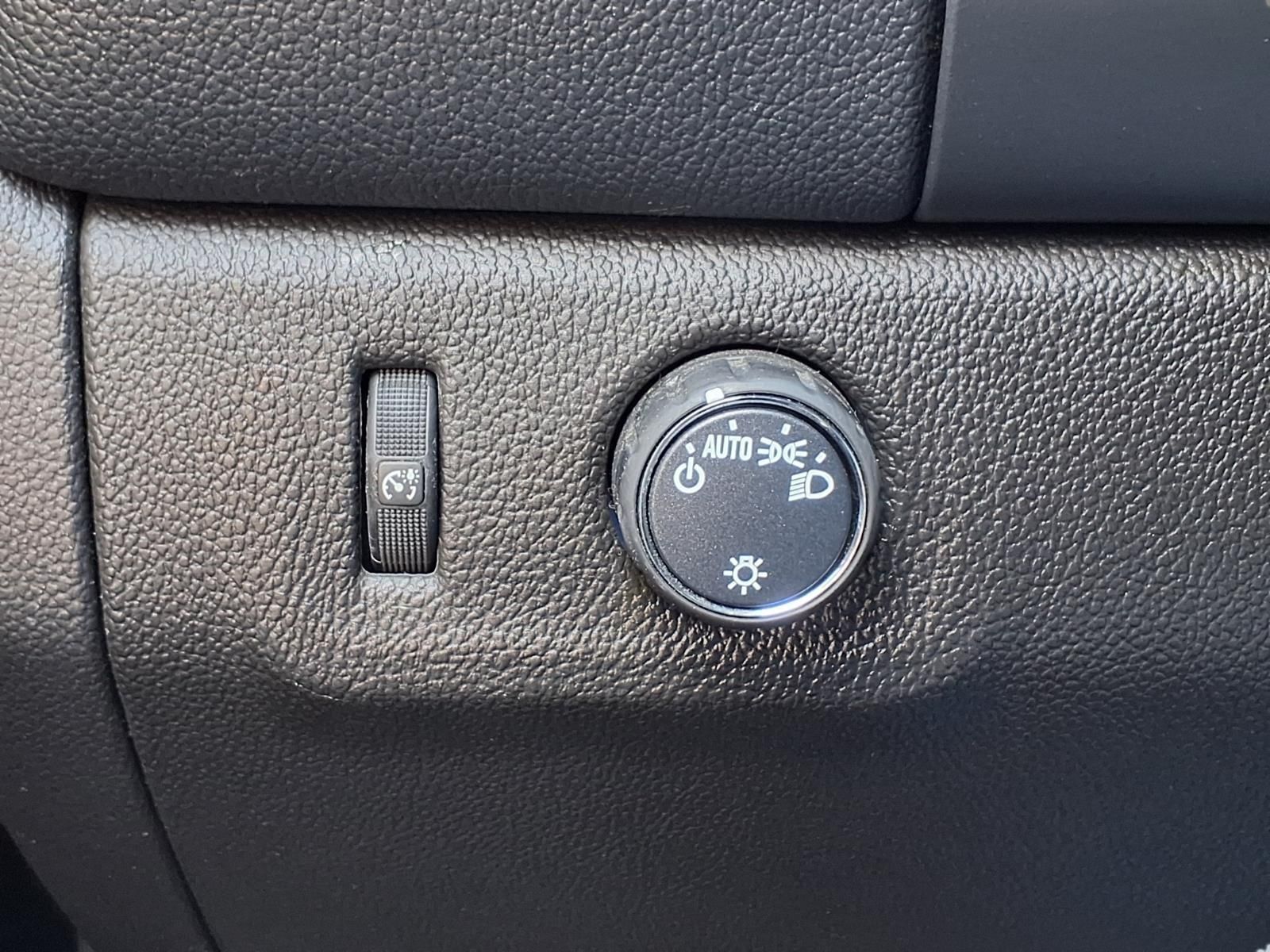 2021 Chevrolet Colorado LT Black at AutoSavvy Houston Southwest