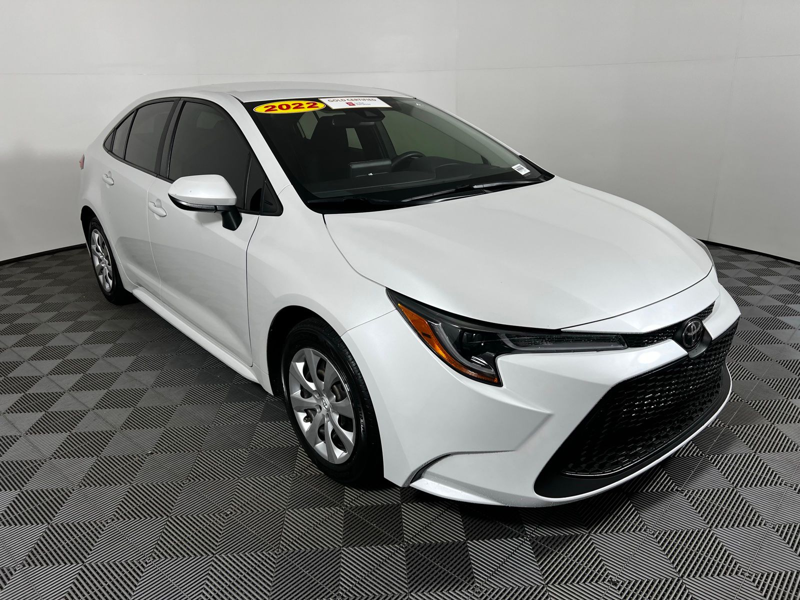 Thumbnail: 2022 Toyota Corolla - 3