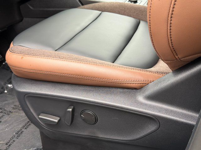 Certified Used 2025 Azure Gray Metallic Ford Outer Banks image 37