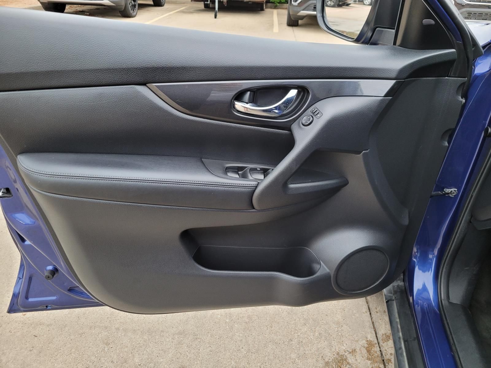 used 2018 Nissan Rogue car, priced at $11,200