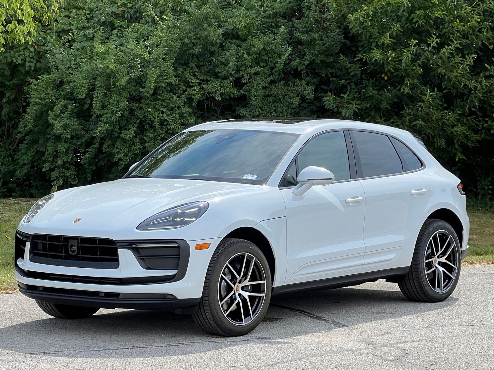 White 2026 Porsche Macan SUV / Crossover  7-Speed Automatic