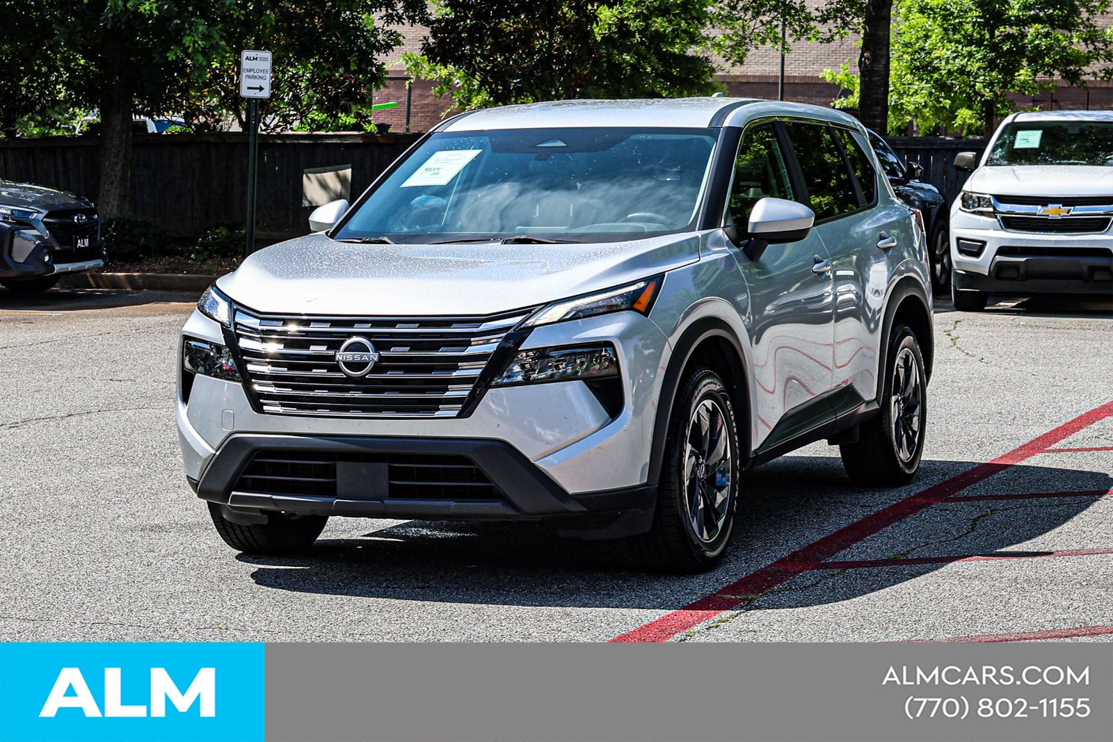 Used 2024 Silver Nissan SV image 3