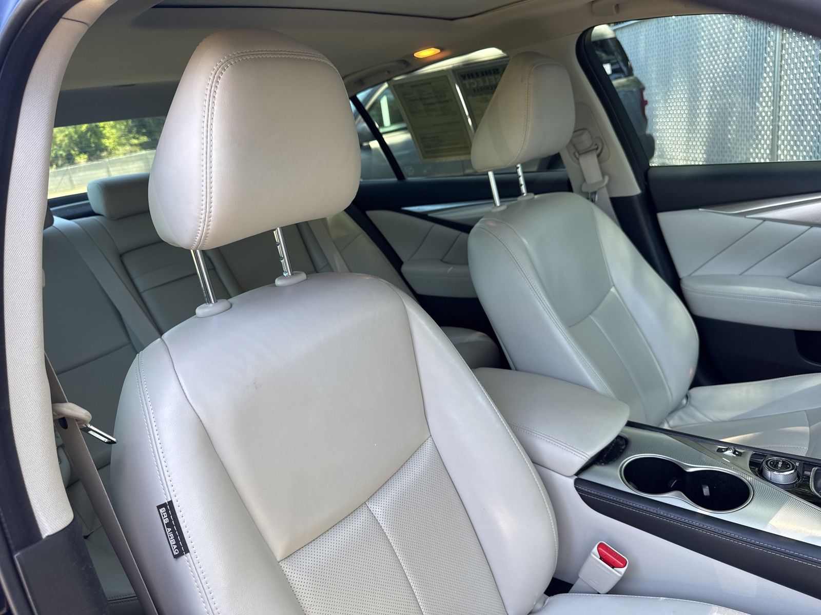 Used 2022 Grand Blue INFINITI LUXE image 36