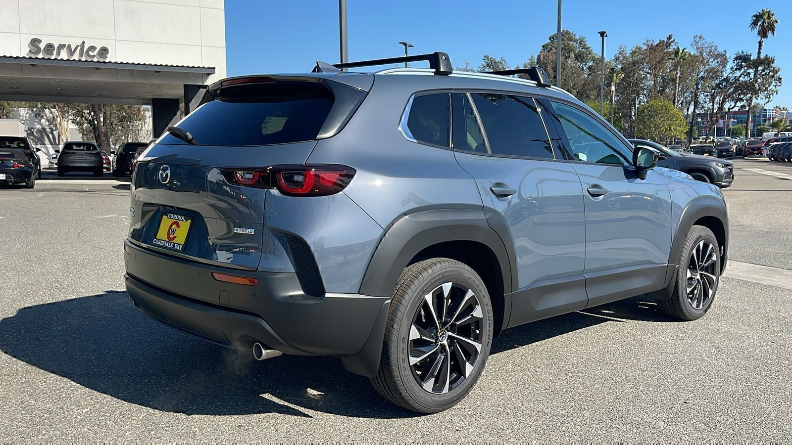 View vehicle photo 7