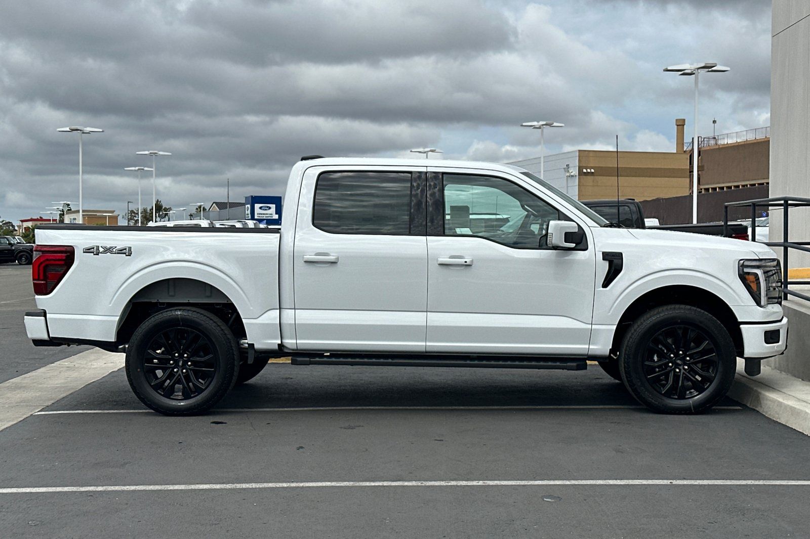 View vehicle photo 2