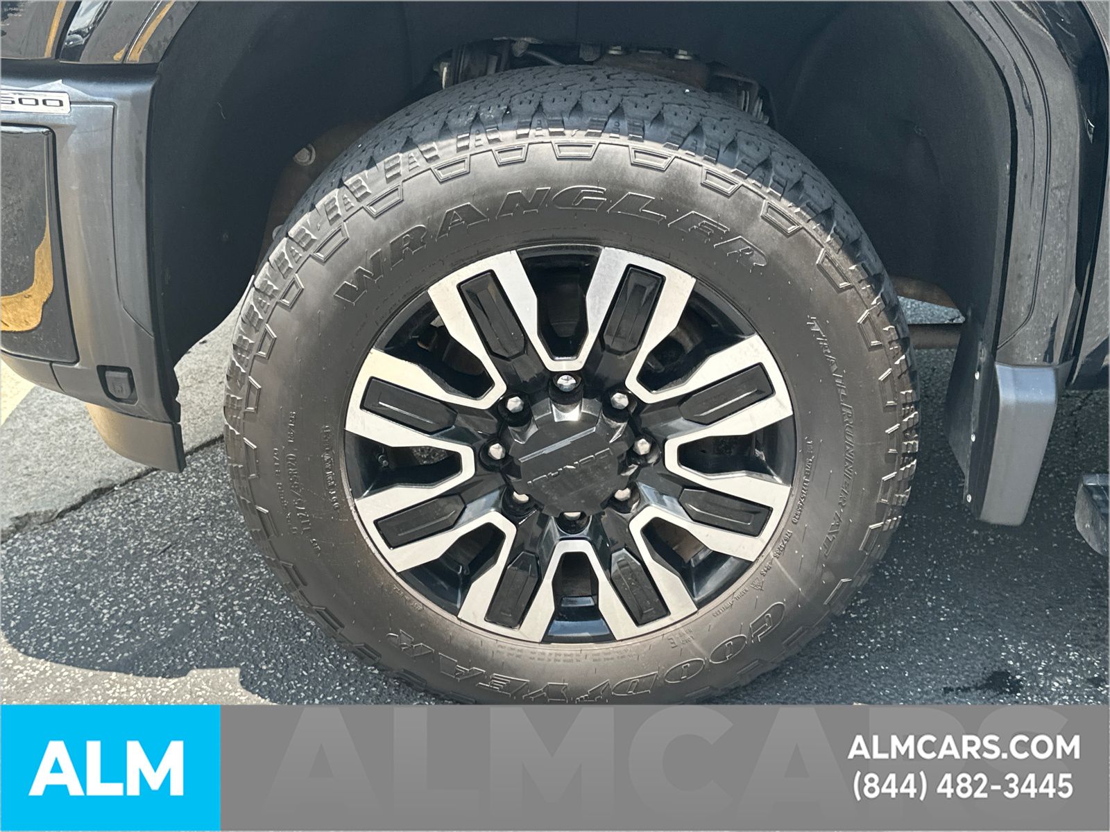 Used 2024 Black GMC Denali Ultimate image 12