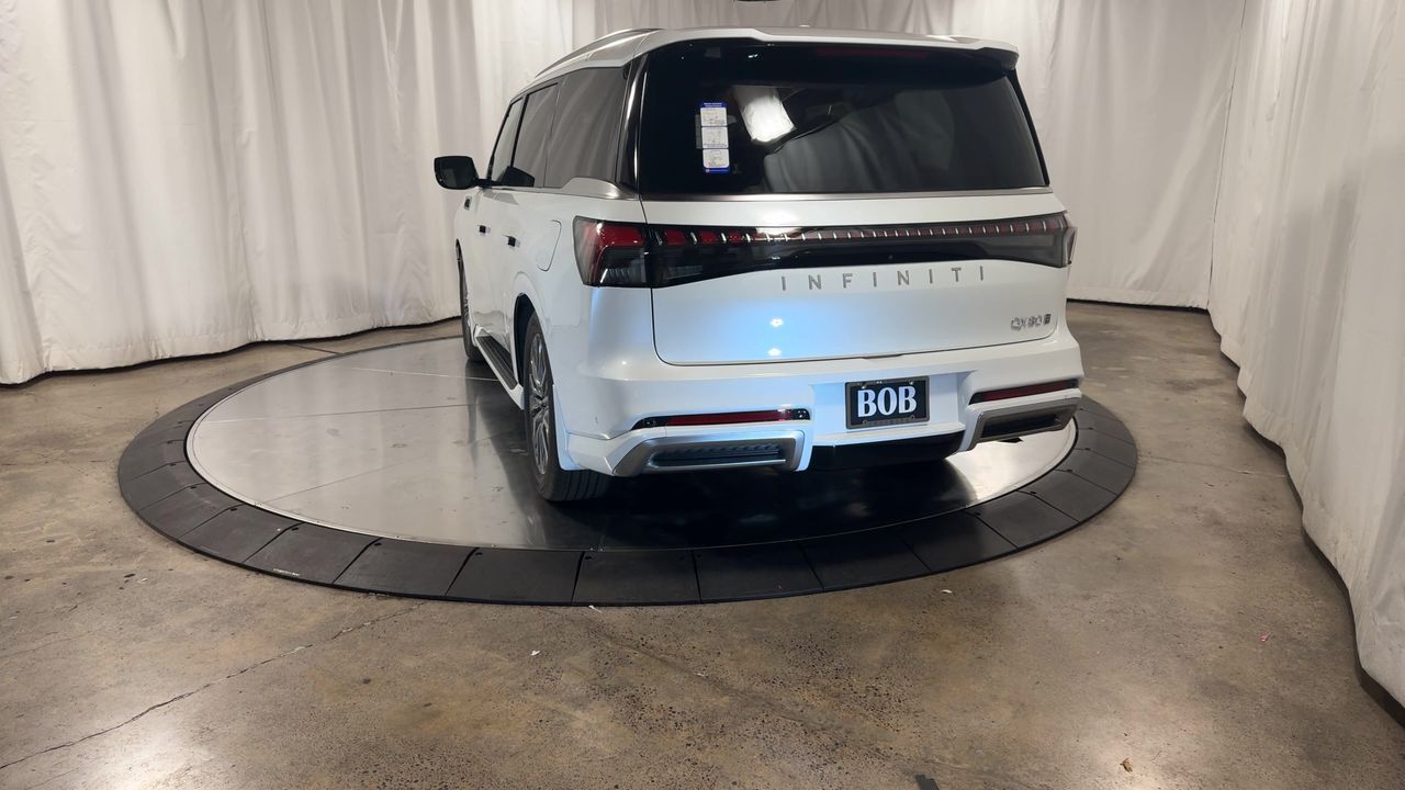 2025 Infiniti QX80 Sensory photo 7