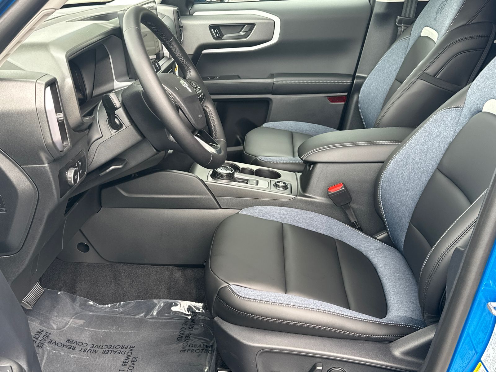 New 2026 Velocity Blue Metallic Ford Outer Banks® image 10