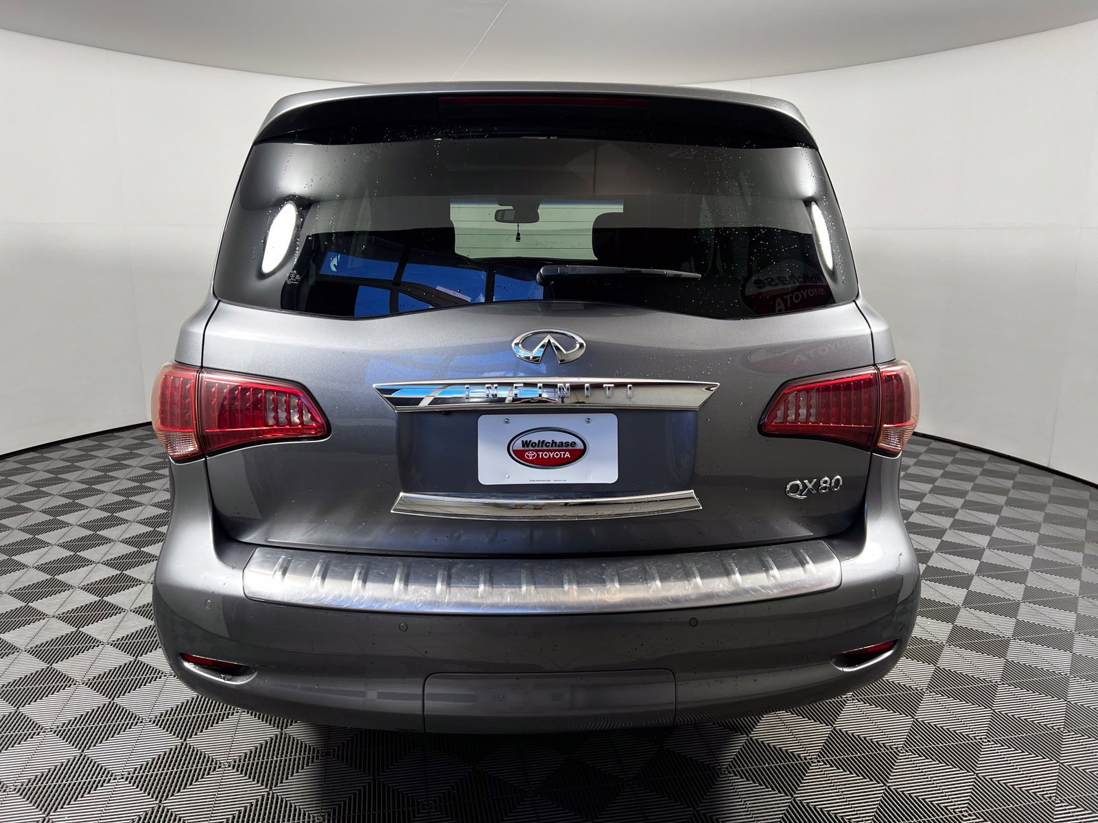 Thumbnail: 2017 INFINITI QX80 - 6