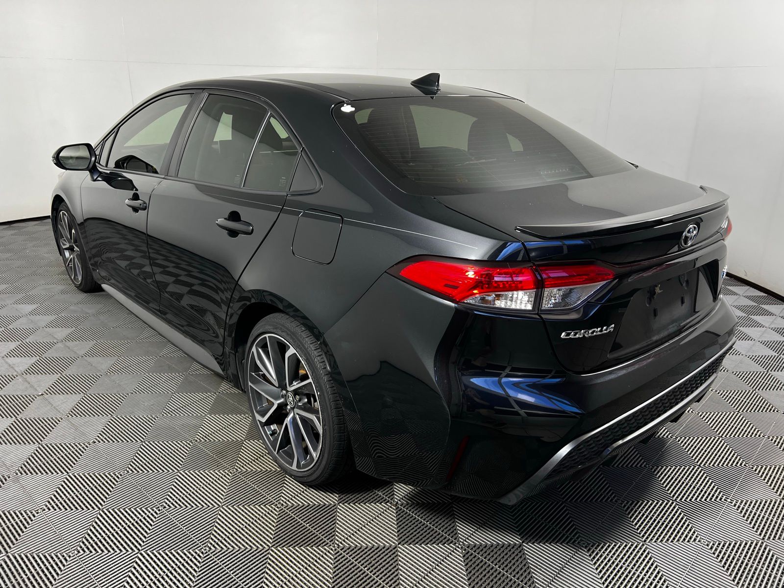 2020 Toyota Corolla SE 7