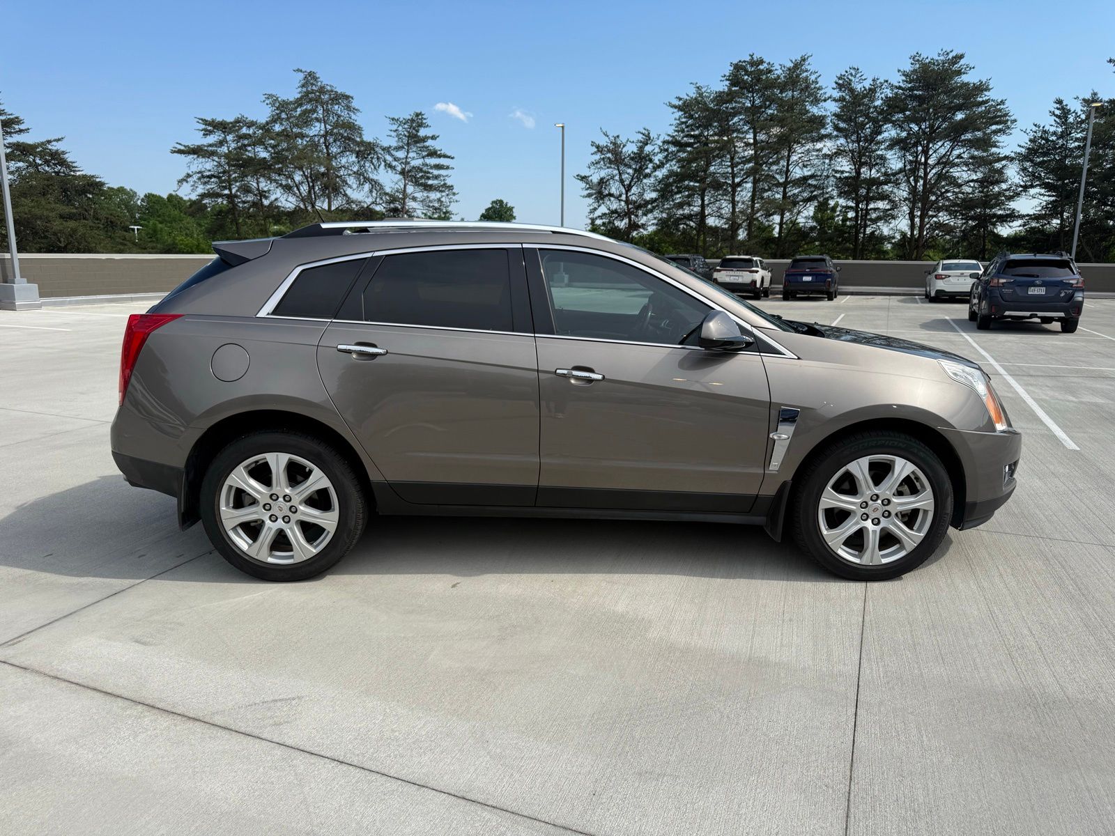 View vehicle photo 5