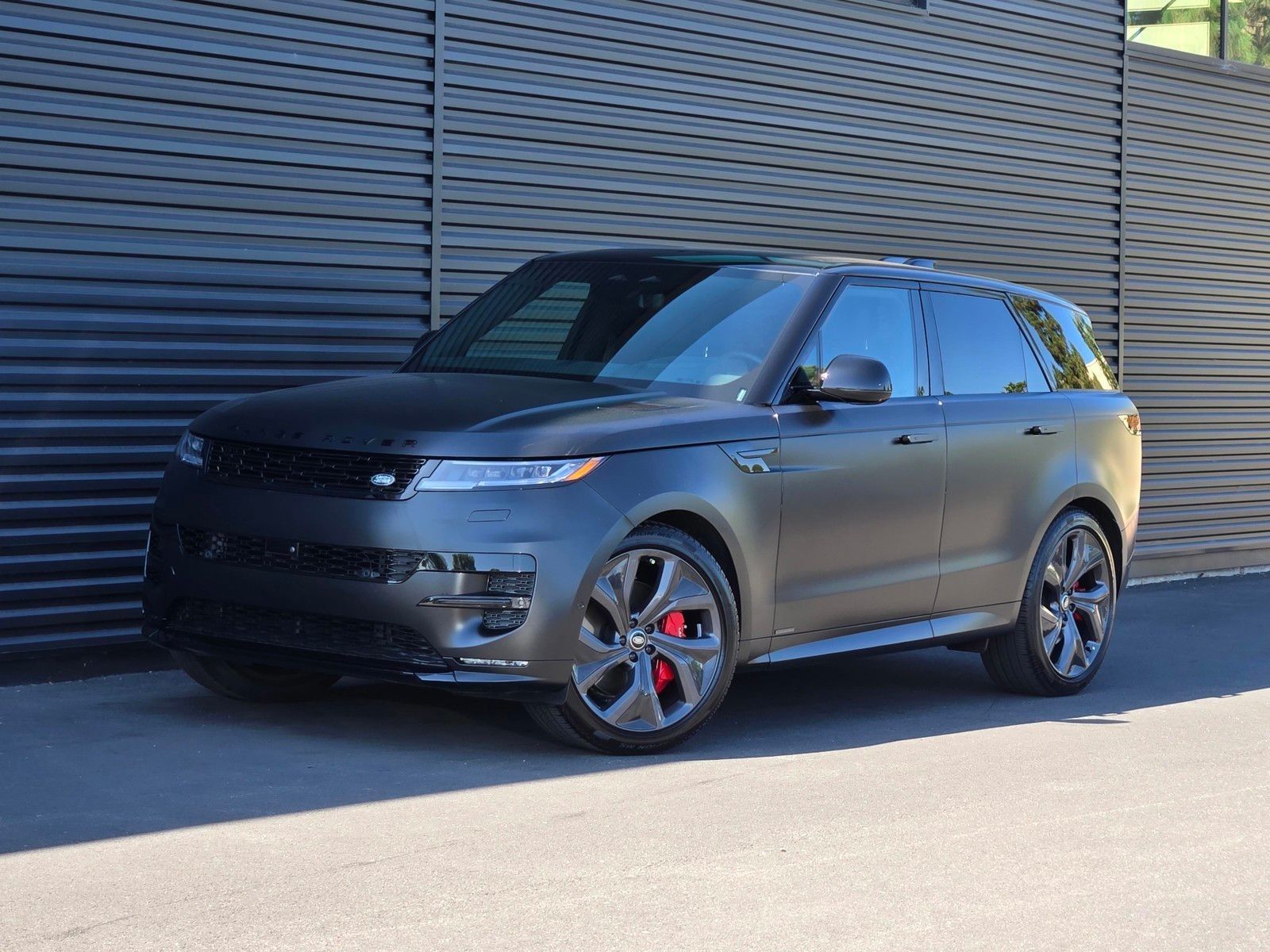 2025 Land Rover Range Rover Sport