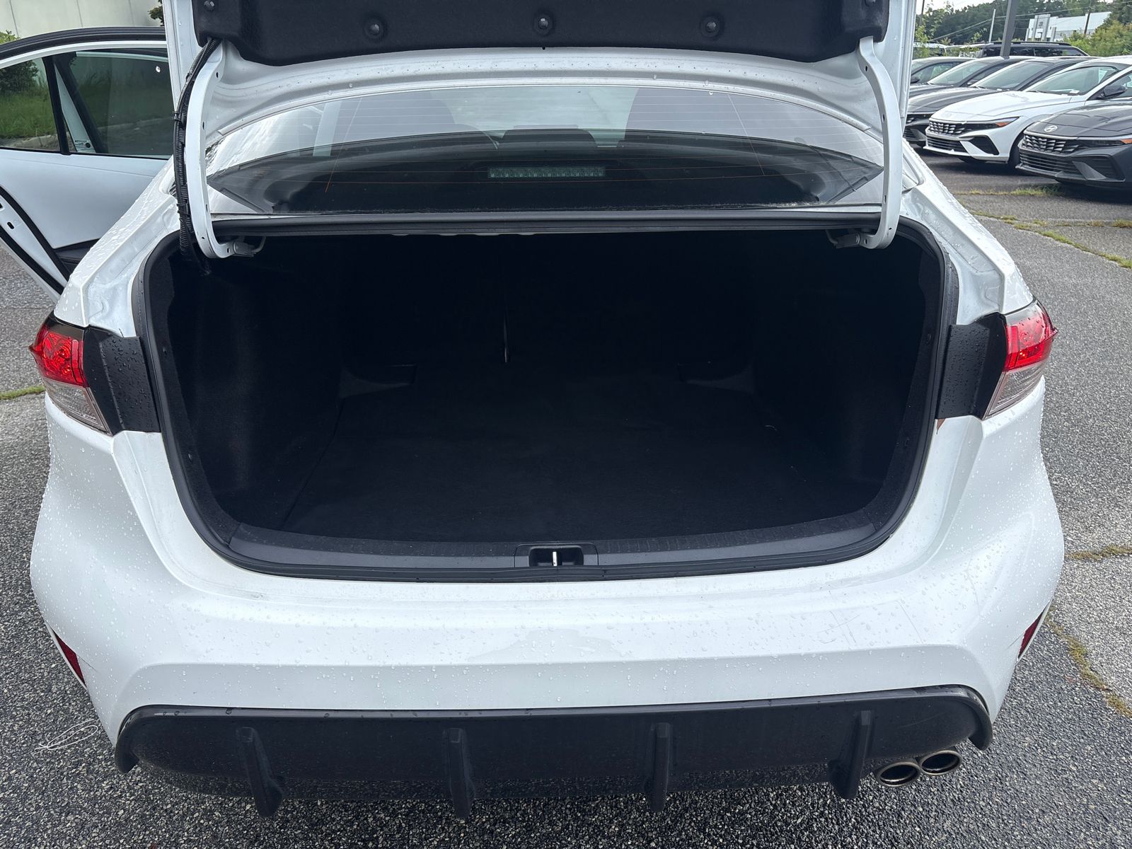 Used 2025 Ice Toyota SE image 24